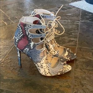 Blue multicolored peep tow tie up booties